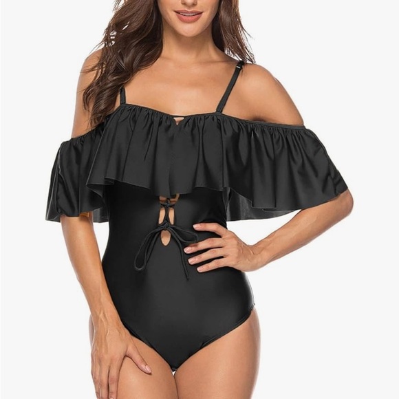 Aqua Eve Elegant Black Off-Shoulder Swimsuit - Picture 5 of 5